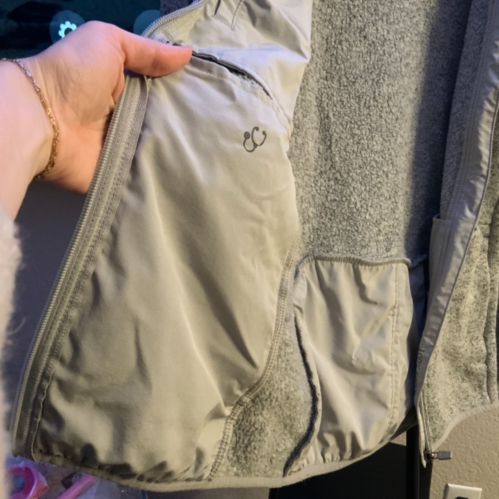 Figs Jacket - Picture 3 of 4